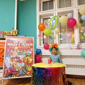 VEČE MALIH KLOVNOVA HK1 (7)