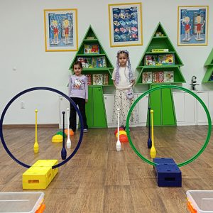 VEČE MALIH KLOVNOVA HK4 (10)