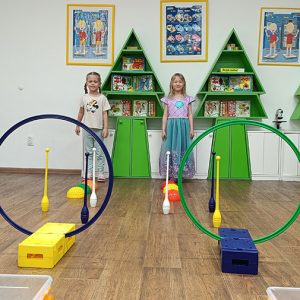 VEČE MALIH KLOVNOVA HK4 (11)