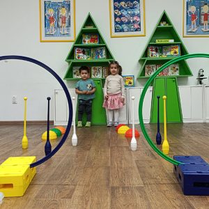 VEČE MALIH KLOVNOVA HK4 (18)