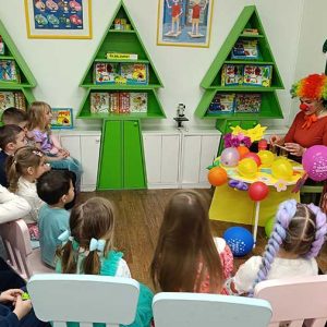 VEČE MALIH KLOVNOVA HK4 (21)