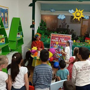 VEČE MALIH KLOVNOVA HK4 (27)