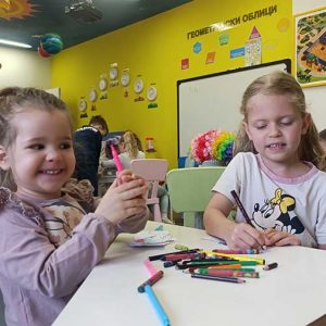 VEČE MALIH KLOVNOVA HK4 (53)