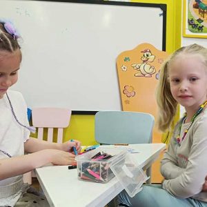 VEČE MALIH KLOVNOVA HK4 (57)