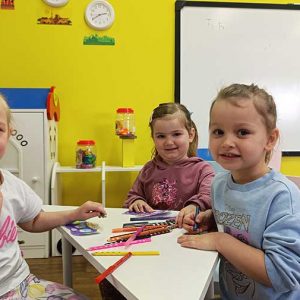 VEČE MALIH KLOVNOVA HK4 (58)