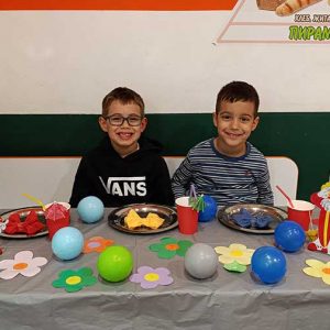 VEČE MALIH KLOVNOVA HK4 (6)