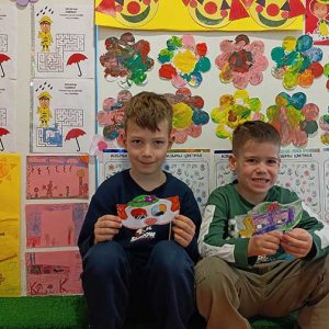 VEČE MALIH KLOVNOVA HK4 (61)