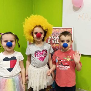 VEČE MALIH KLOVNOVA HK6 (19)