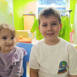 VEČE MALIH KLOVNOVA HK6 (21)