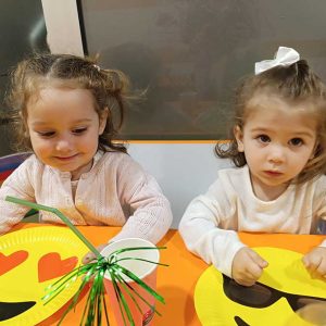 VEČE MALIH KLOVNOVA HK6 (33)