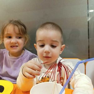 VEČE MALIH KLOVNOVA HK6 (36)