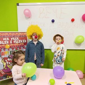 VEČE MALIH KLOVNOVA HK6 (4)