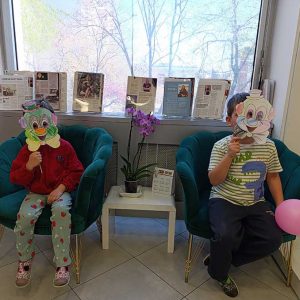 VEČE MALIH KLOVNOVA HK6 (44)