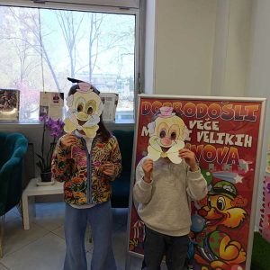 VEČE MALIH KLOVNOVA HK6 (50)