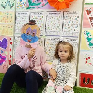 VEČE MALIH KLOVNOVA HK6 (52)