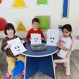 VEČE MALIH KLOVNOVA HK7 (21)