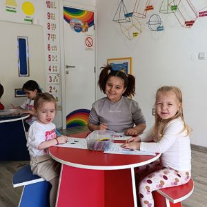 VEČE MALIH KLOVNOVA HK7 (26)