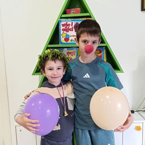 VEČE MALIH KLOVNOVA HK7 (5)