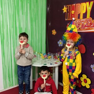 VEČE MALIH KLOVNOVA HK7 (7)