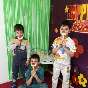 VEČE MALIH KLOVNOVA HK7 (9)