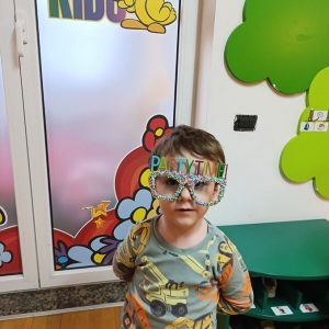 VEČE MALIH KLOVNOVA HK9 (10)