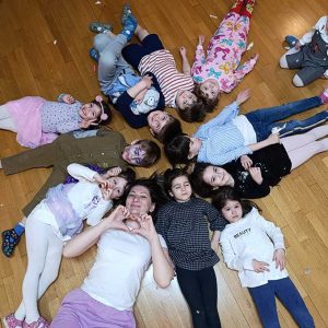 VEČE MALIH KLOVNOVA HK9 (16)