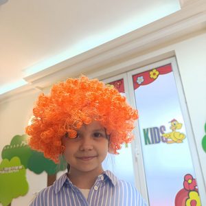 VEČE MALIH KLOVNOVA HK9 (2)