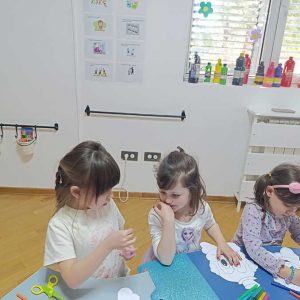 VEČE MALIH KLOVNOVA HK9 (26)