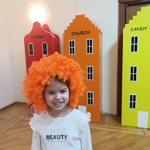 VEČE MALIH KLOVNOVA HK9 (3)