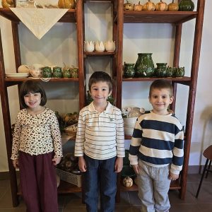 VEŠTE RUKE KOJE STVARAJU ČUDA (31)