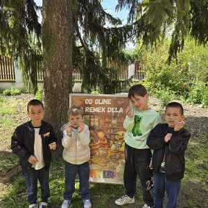 VEŠTE RUKE KOJE STVARAJU ČUDA (42)