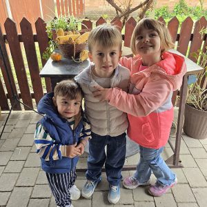 VEŠTE RUKE KOJE STVARAJU ČUDA (52)