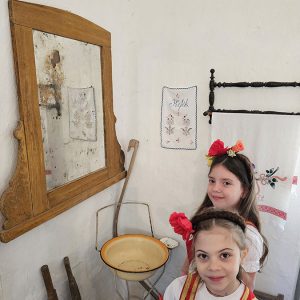 ZAVIRIMO U SVET TRADICIJE (13)