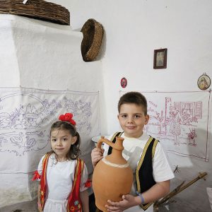 ZAVIRIMO U SVET TRADICIJE (29)