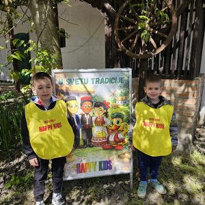 ZAVIRIMO U SVET TRADICIJE (33)