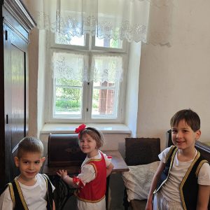 ZAVIRIMO U SVET TRADICIJE (37)