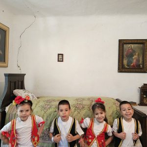 ZAVIRIMO U SVET TRADICIJE (38)