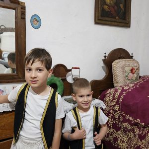 ZAVIRIMO U SVET TRADICIJE (48)