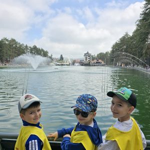 NAŠA PLANETA JE U SIGURNIM RUKAMA (53)