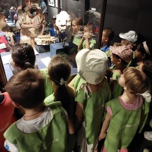 PRIRODNJAČKI MUZEJ I OBILAZAK KALEMEGDANA HK9 (21)
