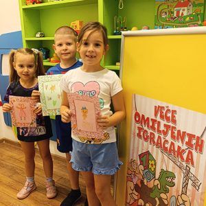 VEČE OMILJENIH IGRAČAKA HK4 (33)