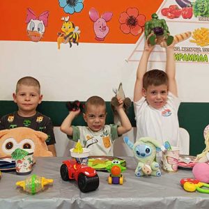 VEČE OMILJENIH IGRAČAKA HK4 (6)