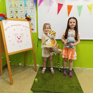 VEČE OMILJENIH IGRAČAKA HK6 (15)