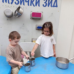 VEČE OMILJENIH IGRAČAKA HK9 (12)