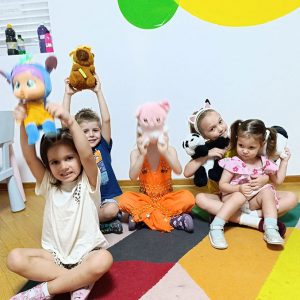 VEČE OMILJENIH IGRAČAKA HK9 (7)