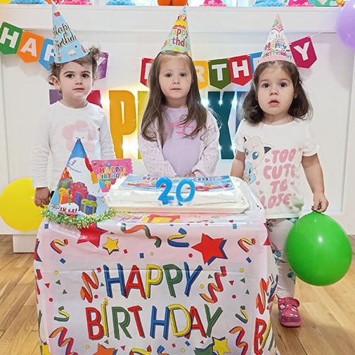 20 GODINA JEDNE VELIKE HAPPY KIDS PORODICE HK1 (1)