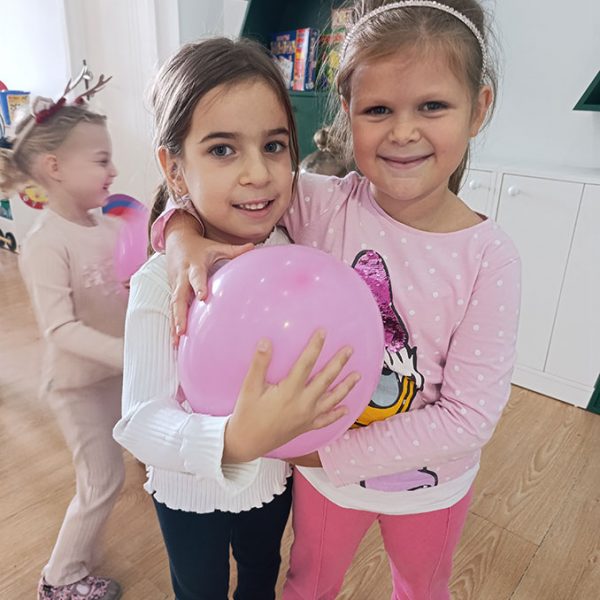 20 GODINA JEDNE VELIKE HAPPY KIDS PORODICE HK5 (1)