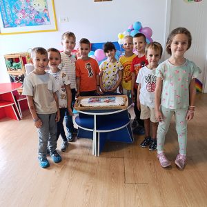 20 GODINA JEDNE VELIKE HAPPY KIDS PORODICE HK5 (50)
