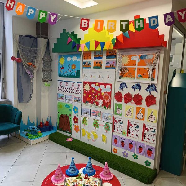 20 GODINA JEDNE VELIKE HAPPY KIDS PORODICE HK6 (1)