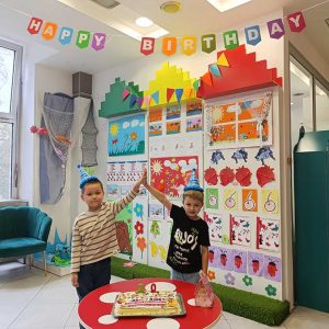 20 GODINA JEDNE VELIKE HAPPY KIDS PORODICE HK6 (13)